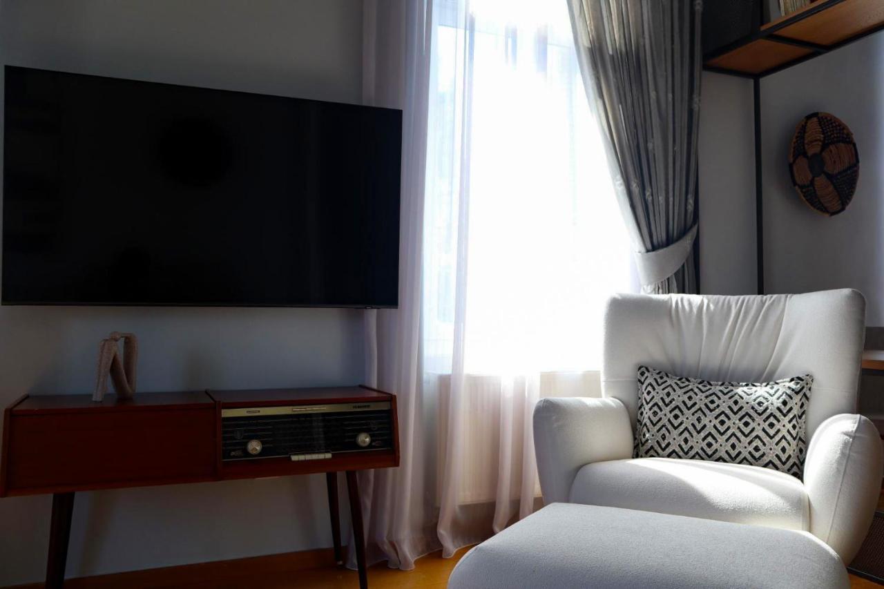 Thiseas Luxury Apartment Atenas Exterior foto